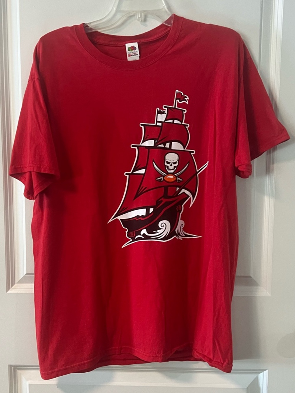 Men's Absolut Tampa Bay Buccaneers Red T-Shirt - Size Large
